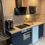 L'ecrin D'azurite Bed & Breakfast 4*