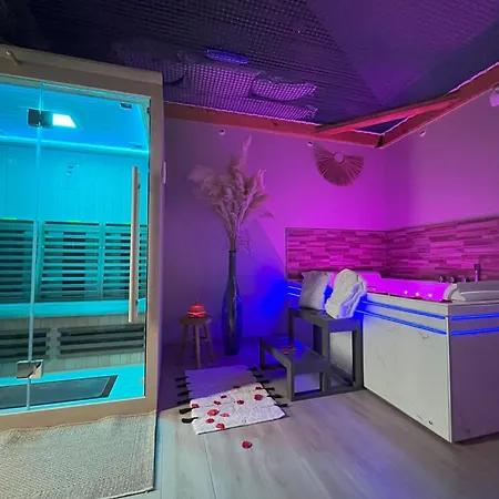 לינה וארוחת בוקר L'ecrin D'azurite 4*