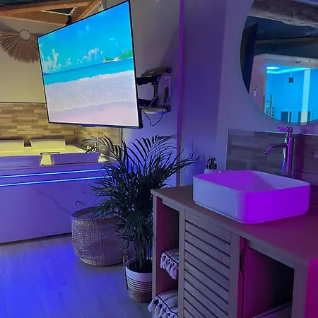 Frühstückspension L'ecrin D'azurite Saint-Clair-sur-les-Monts